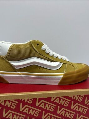 Vans Knu Mid Khaki Gum Men’s Size 7 Women’s 8.5 New In Box VN000CQ95SM